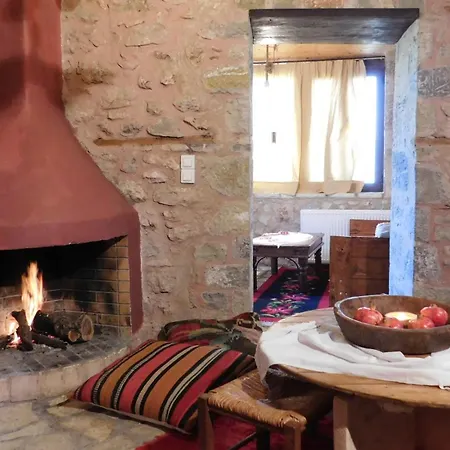 Small Stone Maisonette 1 펜션 Lílaia