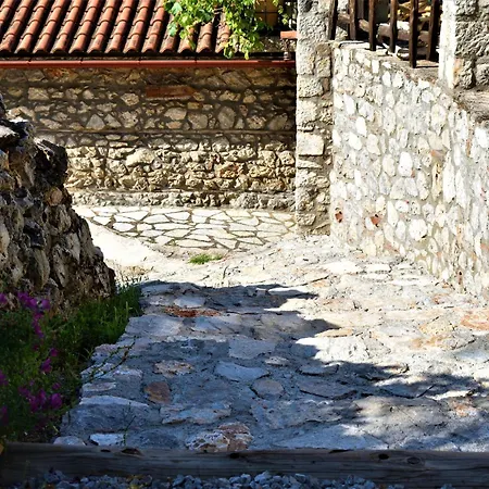 Small Stone Maisonette 1 *