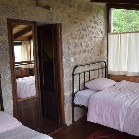 Small Stone Maisonette 1 Lilaia